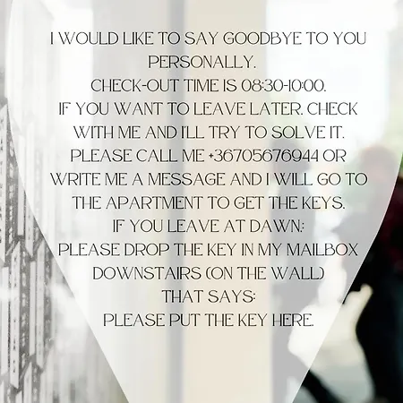 Matyas Corner Square I *