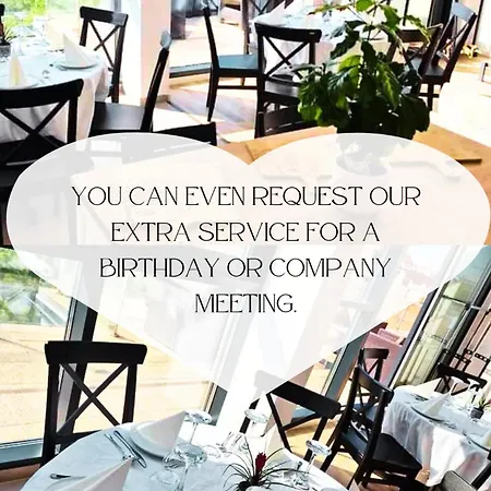 Matyas Corner Square I